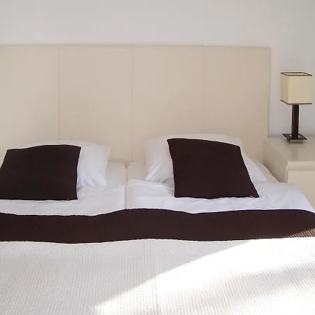 Vakantiehuis Four-bedroom Holiday In Rowy *