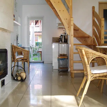 Four-bedroom Holiday In Rowy Vakantiehuis