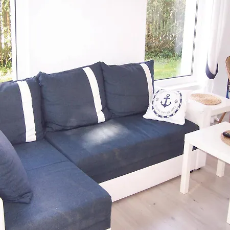Four-bedroom Holiday In Rowy Vakantiehuis *